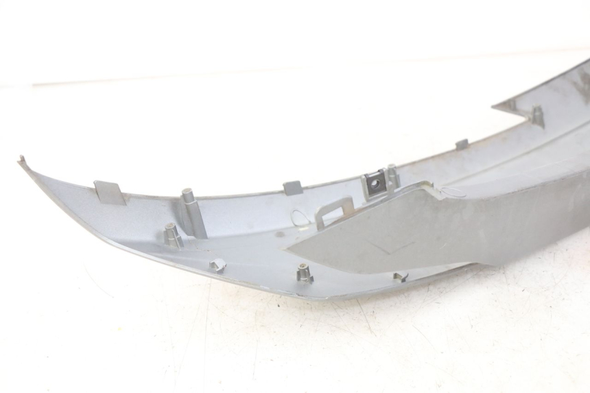 photo de PARAFANGO POSTERIORE DESTRO KYMCO DOWNTOWN ABS 125 (2015 - 2017) - Zoom sullo stato d'uso