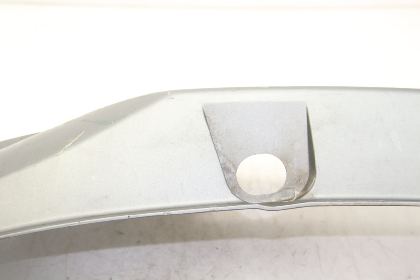 photo de PARAFANGO POSTERIORE DESTRO KYMCO DOWNTOWN ABS 125 (2015 - 2017) - Stato della superficie e materiale