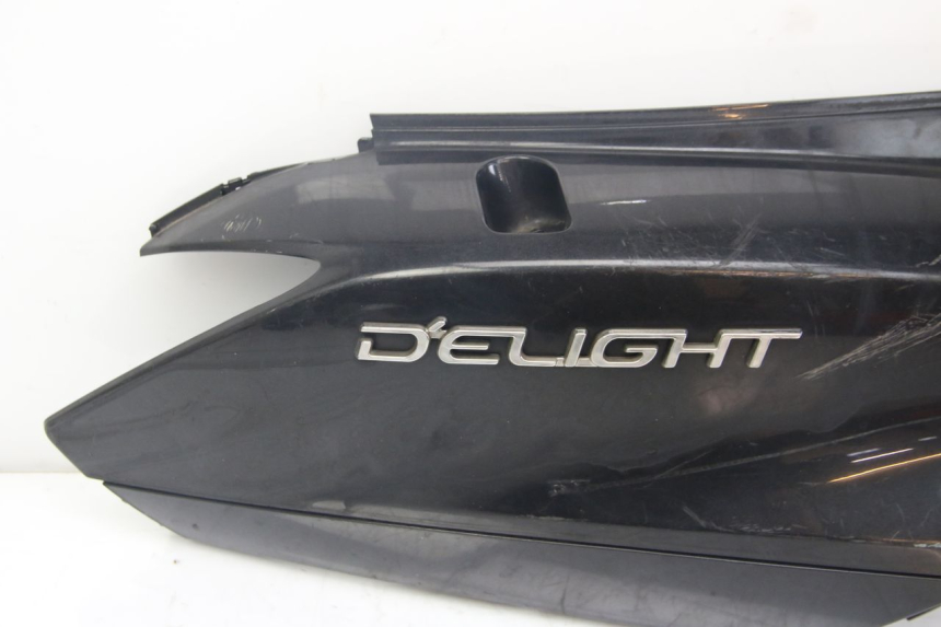 photo de PARAFANGO POSTERIORE DESTRO YAMAHA D'ELIGHT DELIGHT 125 (2017 - 2020) - Dettaglio del componente