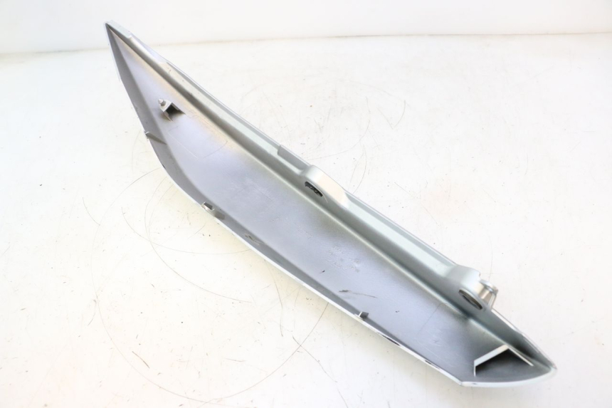 photo de CARENA POSTERIORE DESTRA KAWASAKI ER-6 ER6 N 650 (2005 - 2009) - Zoom sullo stato d'uso