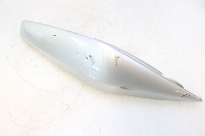 photo de CARENA POSTERIORE DESTRA KAWASAKI ER-6 ER6 N 650 (2005 - 2009) - Dettagli dei punti di fissaggio
