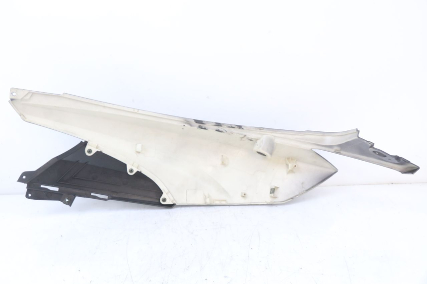 photo de PARAFANGO POSTERIORE DESTRO JM MOTORS EVOLIS 4T 50 (2018 - 2022) - Dettaglio del componente