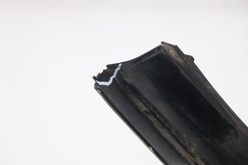 photo de PARAFANGO POSTERIORE DESTRO MBK EVOLIS 50 (1992 - 1998) - Zoom sullo stato d'uso