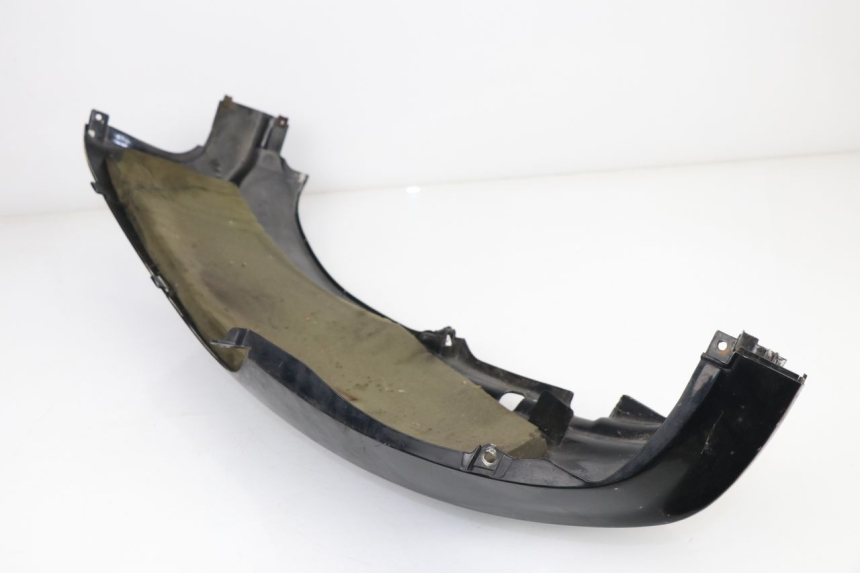 photo de PARAFANGO POSTERIORE DESTRO MBK EVOLIS 50 (1992 - 1998) - Dettagli dei punti di fissaggio