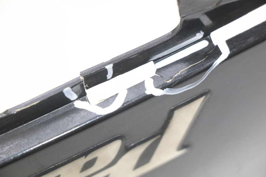 photo de PARAFANGO POSTERIORE DESTRO HONDA FES PANTHEON 2T 125 (1998 - 2002) - Altra angolazione