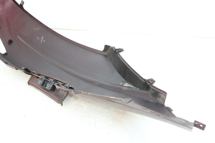 photo de PARAFANGO POSTERIORE DESTRO HONDA FES S-WING SWING ABS 125 (2007 - 2015) - Dettaglio del componente