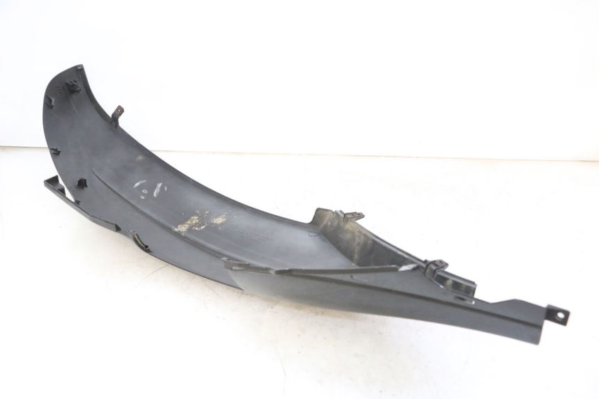 photo de PARAFANGO POSTERIORE DESTRO HONDA FES S-WING SWING ABS 125 (2007 - 2015) - Dettaglio del componente