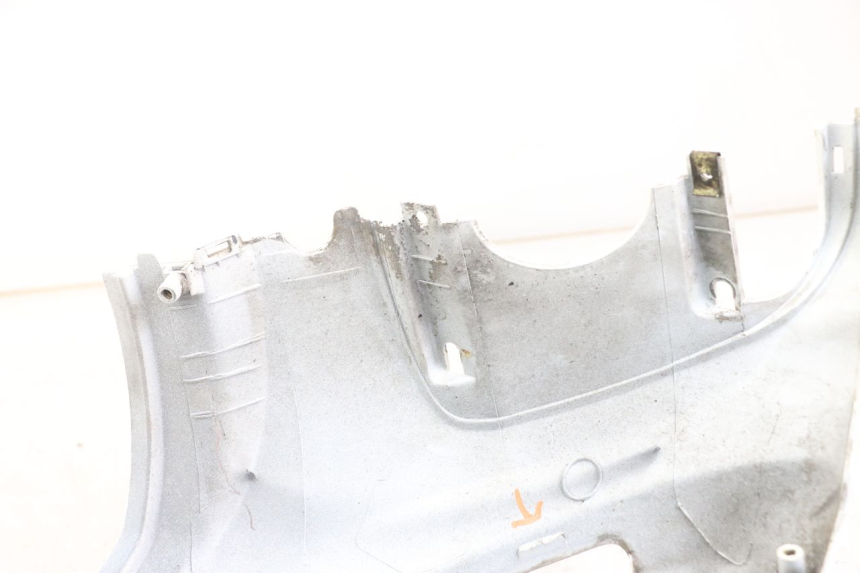 photo de PARAFANGO POSTERIORE DESTRO SYM FIDDLE 2 50 (2008 - 2013) - Primo piano tecnico