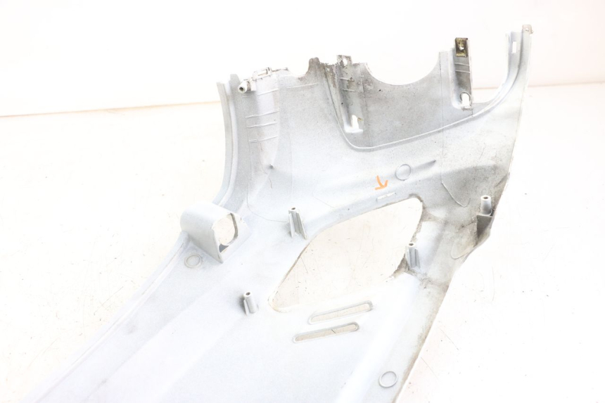 photo de PARAFANGO POSTERIORE DESTRO SYM FIDDLE 2 50 (2008 - 2013) - Dettagli dei punti di fissaggio