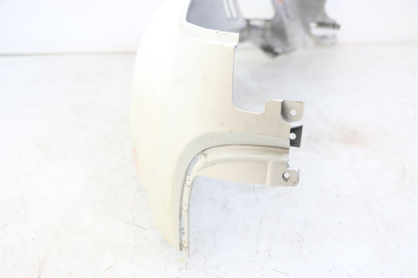 photo de PARAFANGO POSTERIORE DESTRO SYM FIDDLE 2 50 (2008 - 2013) - Stato della superficie e materiale