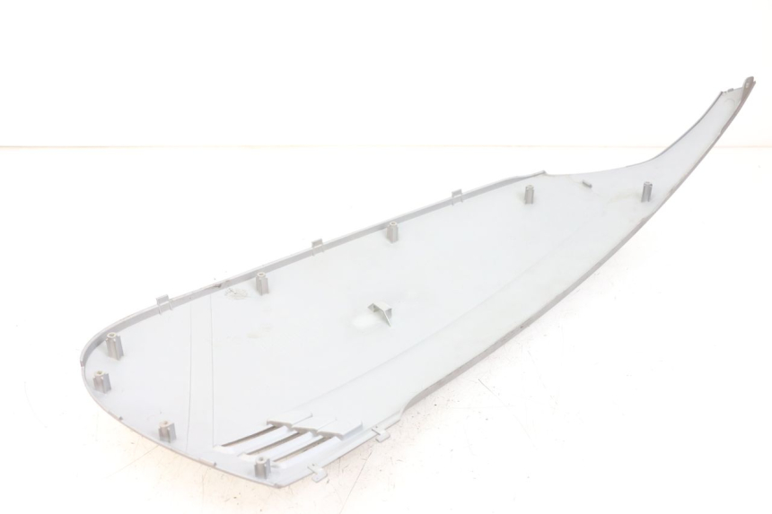 photo de PARAFANGO POSTERIORE DESTRO SYM FIDDLE 3 III 125 (2014 - 2020) - Zoom sullo stato d'uso