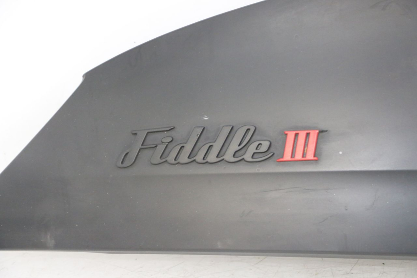 photo de PARAFANGO POSTERIORE DESTRO SYM FIDDLE 3 III 50 (2014 - 2020) - Stato della superficie e materiale