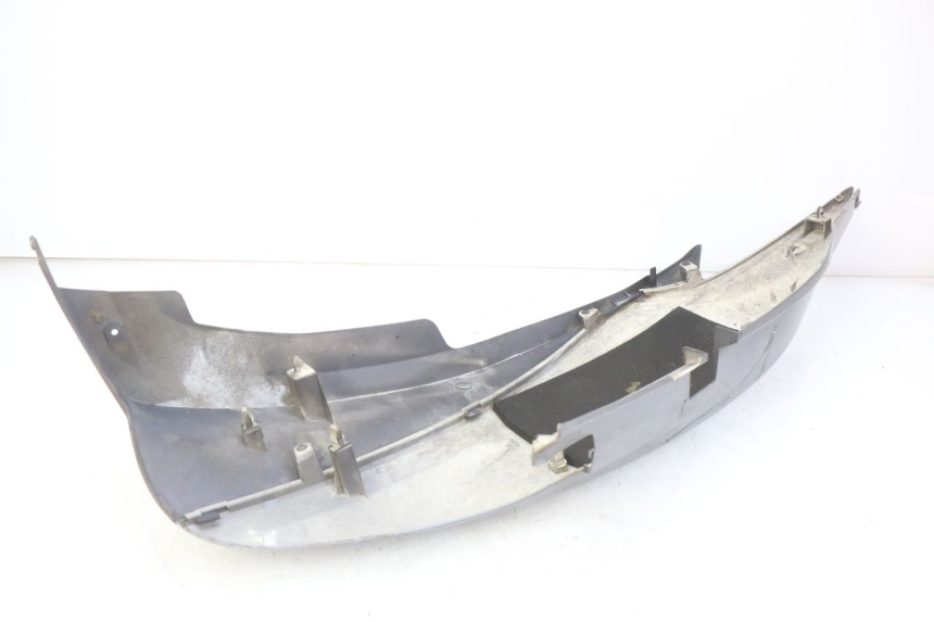 photo de PARAFANGO POSTERIORE DESTRO HONDA FJS SILVERWING SILVER WING 400 (2009 - 2016) - Zoom sullo stato d'uso