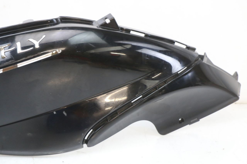 photo de PARAFANGO POSTERIORE DESTRO PIAGGIO FLY 2T 50 (2004 - 2017) - Zoom sullo stato d'uso