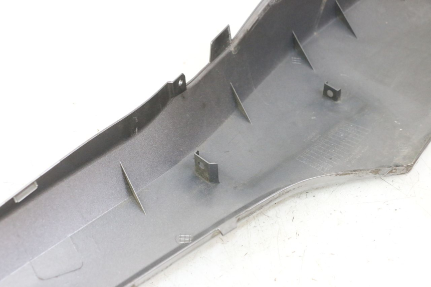 photo de CARENA POSTERIORE DESTRA HONDA FORZA ABS 300 (2013 - 2017) - Vista d'insieme del prodotto