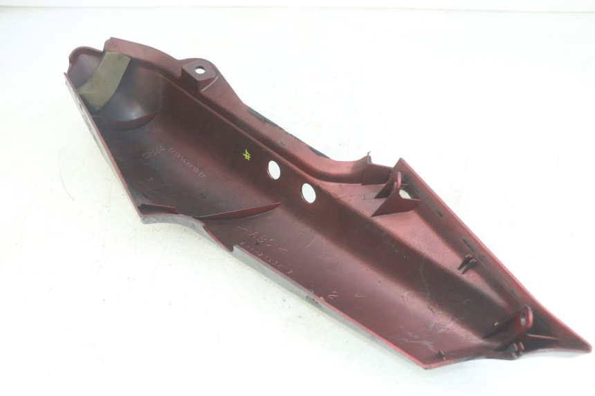 photo de PARAFANGO POSTERIORE DESTRO YAMAHA FZS FAZER 600 (1998 - 2001) - Dettaglio del componente
