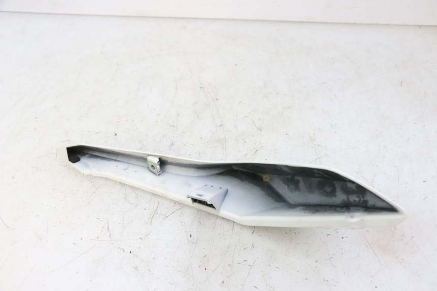 photo de CARENA POSTERIORE DESTRA BMW G310 R 310 (2016 - 2020) - Altra angolazione