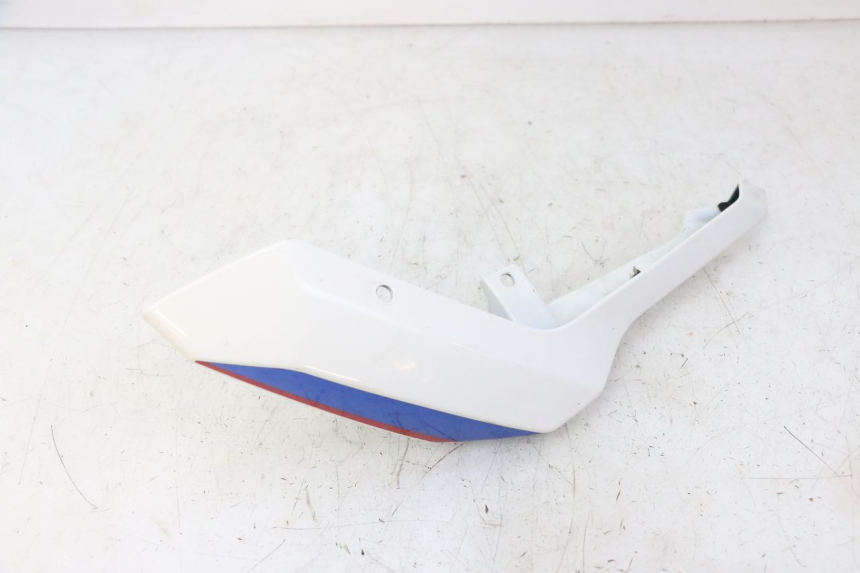 photo de CARENA POSTERIORE DESTRA BMW G310 R 310 (2016 - 2020) - Primo piano tecnico
