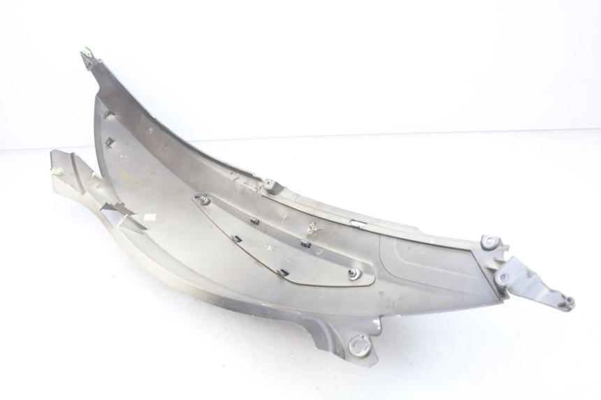 photo de PARAFANGO POSTERIORE DESTRO PEUGEOT GEOPOLIS 400 (2007 - 2013) - Altra angolazione