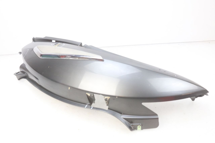 photo de PARAFANGO POSTERIORE DESTRO PEUGEOT GEOPOLIS 400 (2007 - 2013) - Vista d'insieme del prodotto