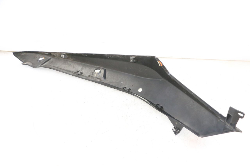 photo de CARENA POSTERIORE DESTRA GILERA NEXUS 300 (2008 - 2013) - Altra angolazione