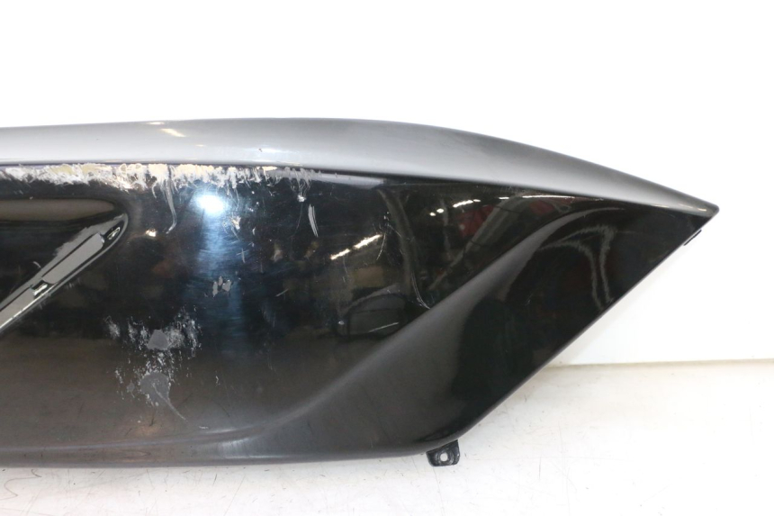 photo de CARENA POSTERIORE DESTRA GILERA GP 800 (2007 - 2013) - Dettaglio del componente