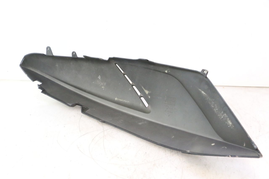 photo de CARENA POSTERIORE DESTRA GILERA GP 800 (2007 - 2013) - Altra vista dell'articolo