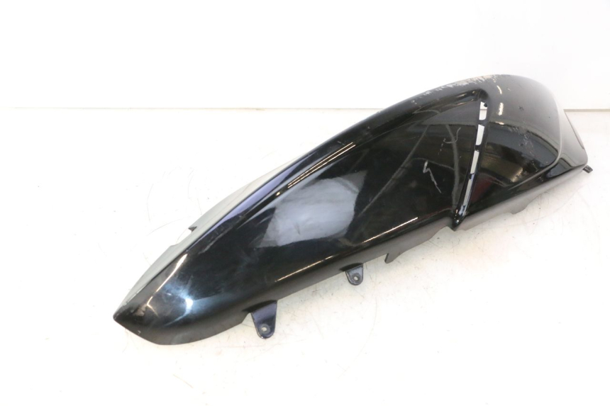 photo de CARENA POSTERIORE DESTRA GILERA GP 800 (2007 - 2013) - Dettagli dei punti di fissaggio