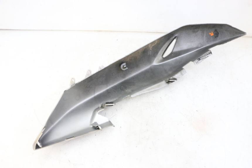photo de CARENA POSTERIORE DESTRA SUZUKI GS GSE 500 (2001 - 2003) - Dettaglio del componente