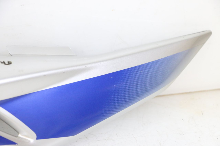 photo de CARENA POSTERIORE DESTRA SUZUKI GS GSE 500 (2001 - 2003) - Caratteristiche distintive