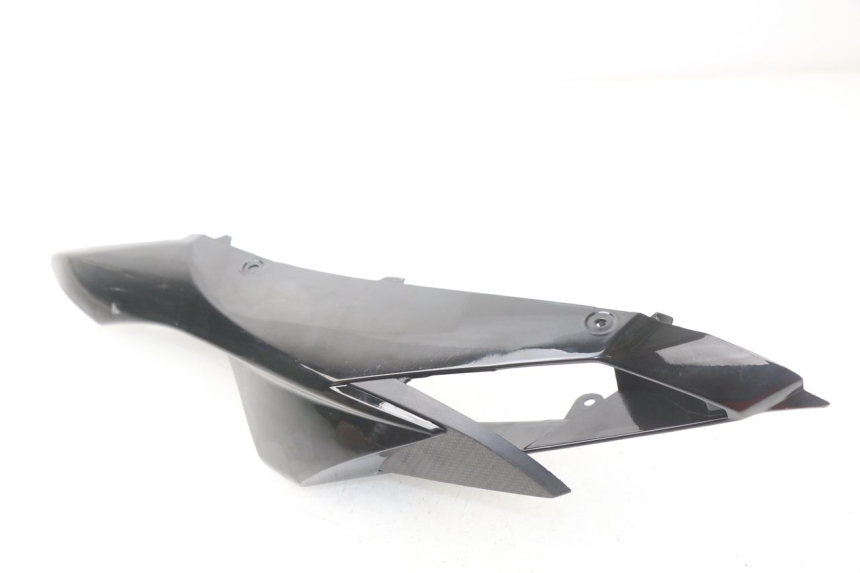 photo de PARAFANGO POSTERIORE DESTRO SUZUKI GSX-R GSXR 750 (2011 - 2016) - Primo piano tecnico