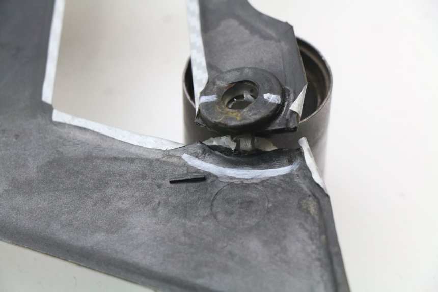 photo de PARAFANGO POSTERIORE DESTRO SUZUKI GSXF GSX F 600 (1988 - 1997) - Dettaglio del componente