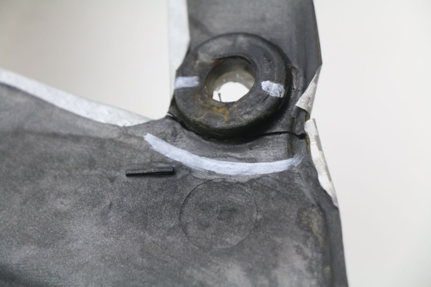 photo de PARAFANGO POSTERIORE DESTRO SUZUKI GSXF GSX F 600 (1988 - 1997) - Zoom sullo stato d'uso