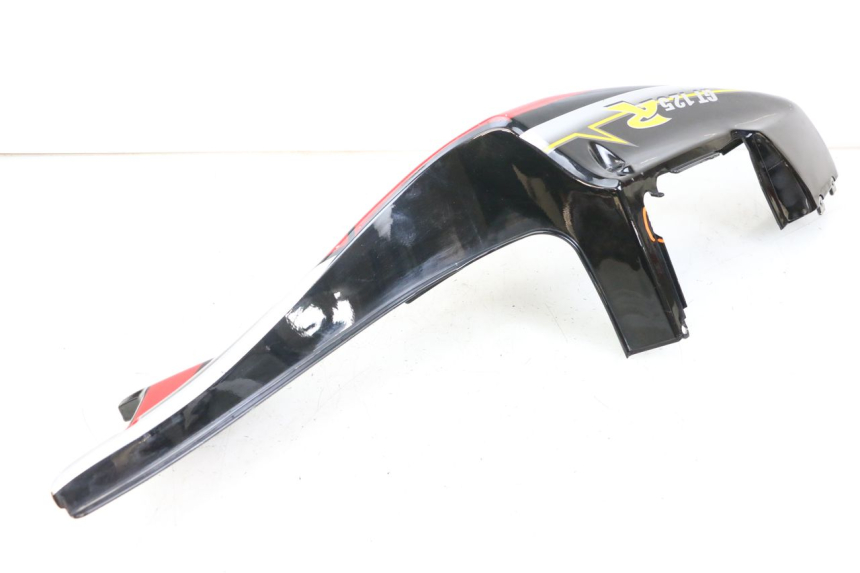 photo de CARENA POSTERIORE DESTRA HYOSUNG GTR 125 (2006 - 2008) - Dettagli dei punti di fissaggio