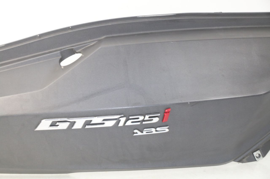 photo de PARAFANGO POSTERIORE DESTRO SYM GTS EFI ABS 125 (2012 - 2016) - Altra vista dell'articolo