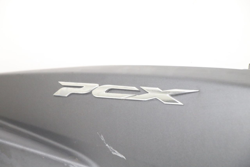 photo de CARENA POSTERIORE DESTRA HONDA PCX (JF57/JF64) 125 (2014 - 2018) - Altra angolazione