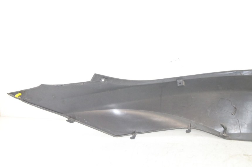 photo de CARENA POSTERIORE DESTRA HONDA PCX (JF57/JF64) 125 (2014 - 2018) - Stato della superficie e materiale