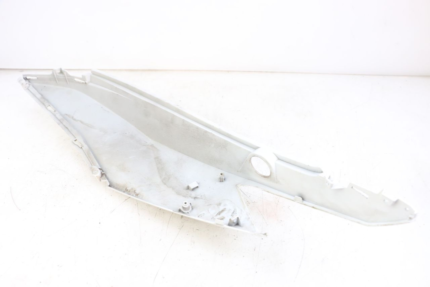 photo de PARAFANGO POSTERIORE DESTRO SYM JET 14 4T 50 (2018 - 2022) - Altra angolazione