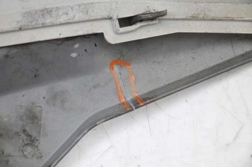 photo de PARAFANGO POSTERIORE DESTRO SYM JET 14 4T 50 (2018 - 2022) - Altra vista dell'articolo