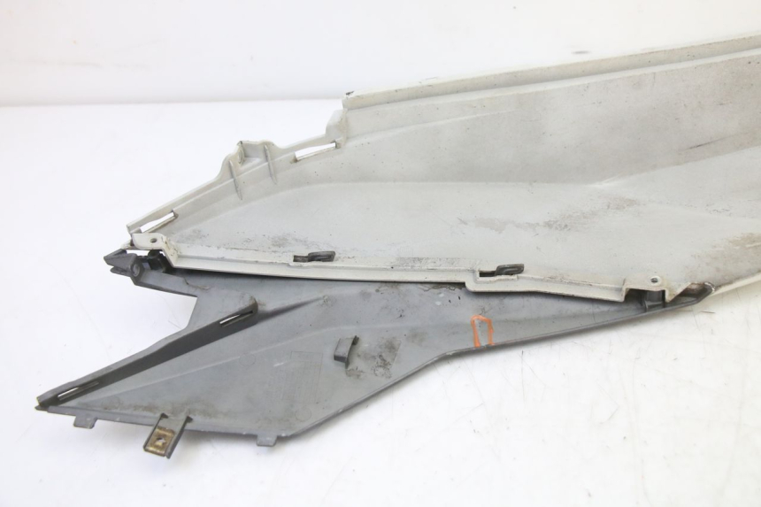 photo de PARAFANGO POSTERIORE DESTRO SYM JET 14 4T 50 (2018 - 2022) - Marcature e riferimenti originali