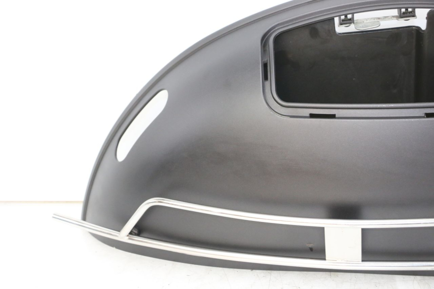 photo de CARENA POSTERIORE DESTRA JM MOTORS VX 125 (2022 - 2025) - Stato della superficie e materiale