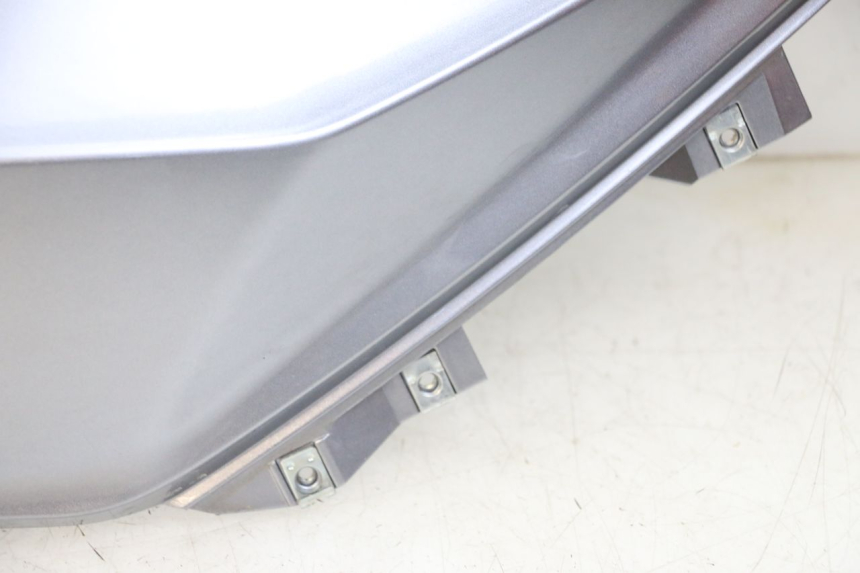 photo de CARENA POSTERIORE DESTRA SYM JOYMAX 125 (2010 - 2017) - Altra vista dell'articolo