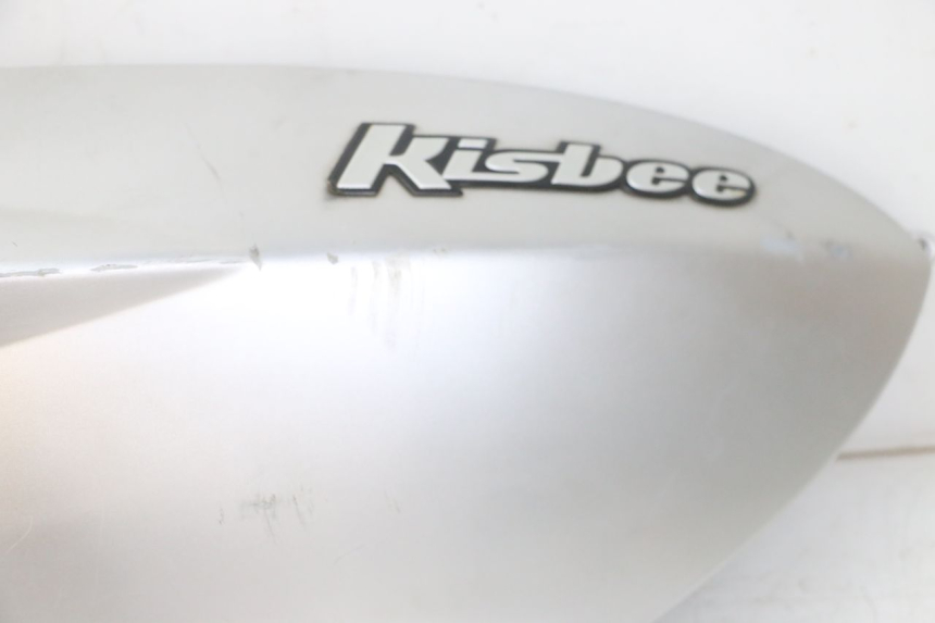 photo de CARENA POSTERIORE DESTRA PEUGEOT KISBEE 2T 50 (2018 - 2022) - Zoom sui componenti