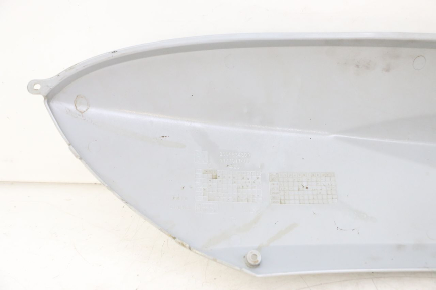 photo de CARENA POSTERIORE DESTRA PEUGEOT KISBEE 2T 50 (2018 - 2022) - Altra angolazione