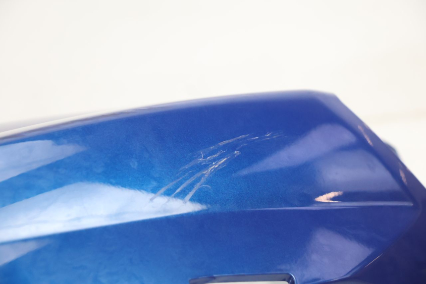 photo de CARENA POSTERIORE DESTRA PEUGEOT KISBEE 2T 50 (2018 - 2022) - Dettagli dei punti di fissaggio