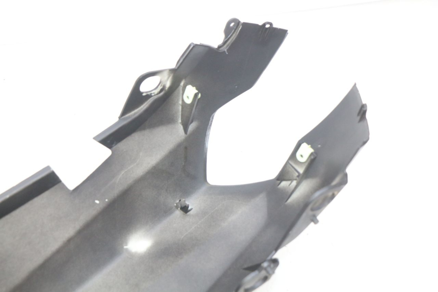 photo de PARAFANGO POSTERIORE DESTRO PEUGEOT KISBEE 4T 50 (2010 - 2017) - Stato della superficie e materiale