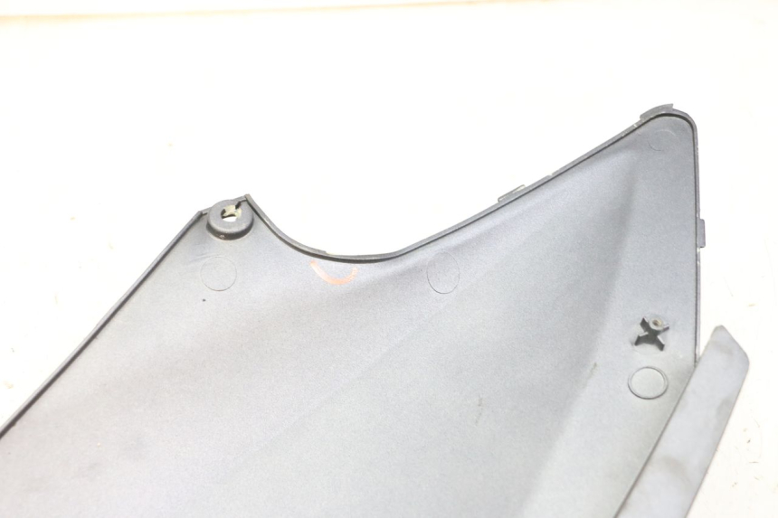 photo de CARENA POSTERIORE DESTRA KYMCO GRAND DINK 125 (2008 - 2014) - Altra angolazione