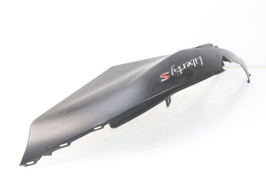 photo de PARAFANGO POSTERIORE DESTRO PIAGGIO LIBERTY IGET 4T 50 (2015 - 2020) - Altra angolazione