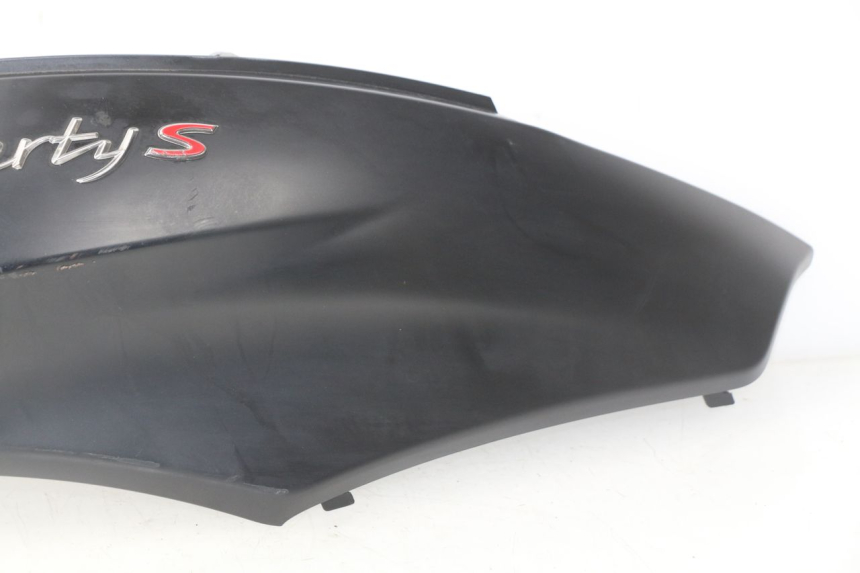 photo de PARAFANGO POSTERIORE DESTRO PIAGGIO LIBERTY IGET 4T 50 (2015 - 2020) - Dettagli dei punti di fissaggio