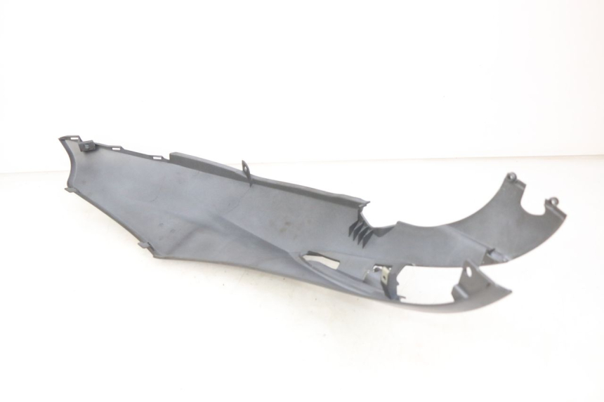 photo de PARAFANGO POSTERIORE DESTRO PIAGGIO LIBERTY IGET 4T 50 (2015 - 2020) - Zoom sullo stato d'uso